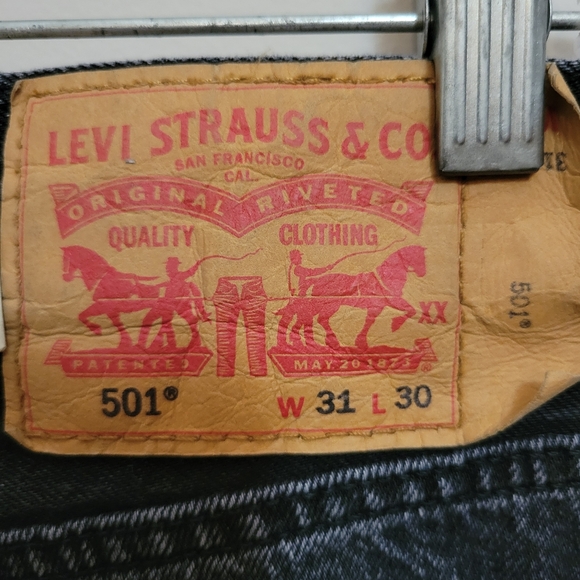 Levi's 501 Original Jeans - Picture 7 of 7
